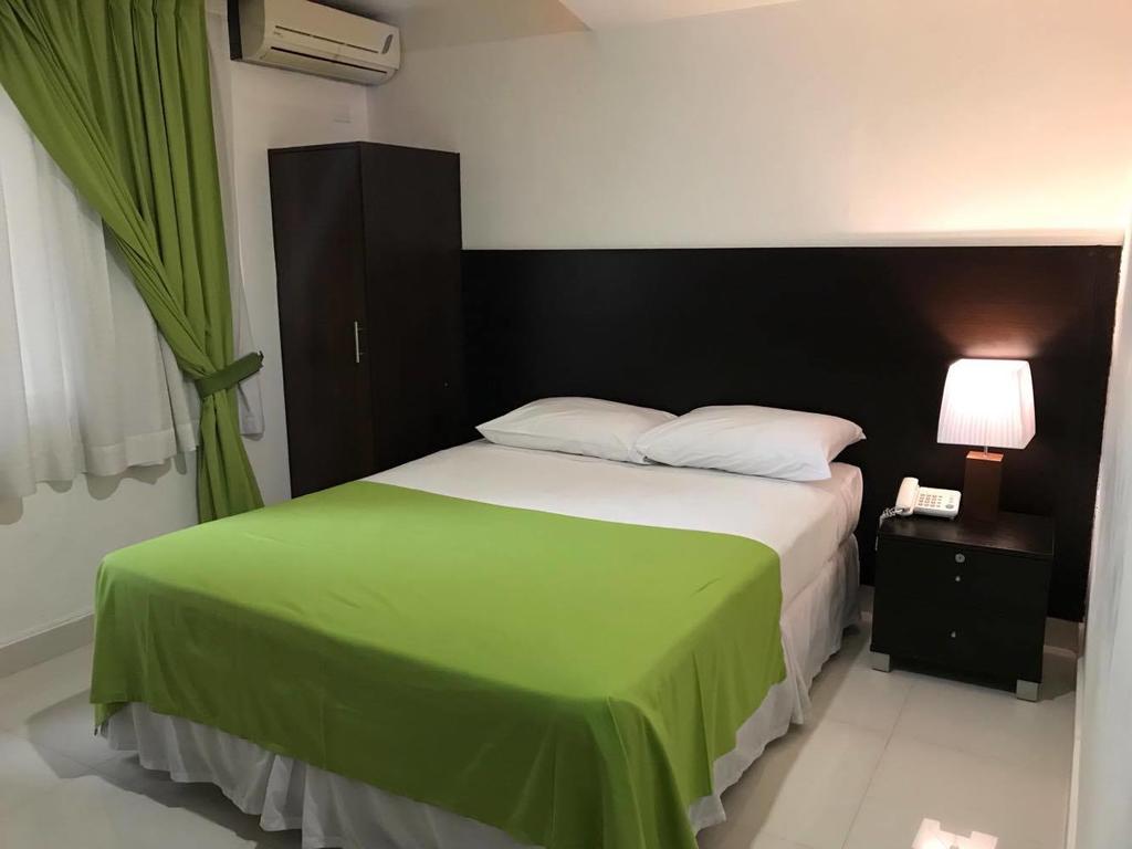Az Hotel And Suites Panama  Extérieur photo