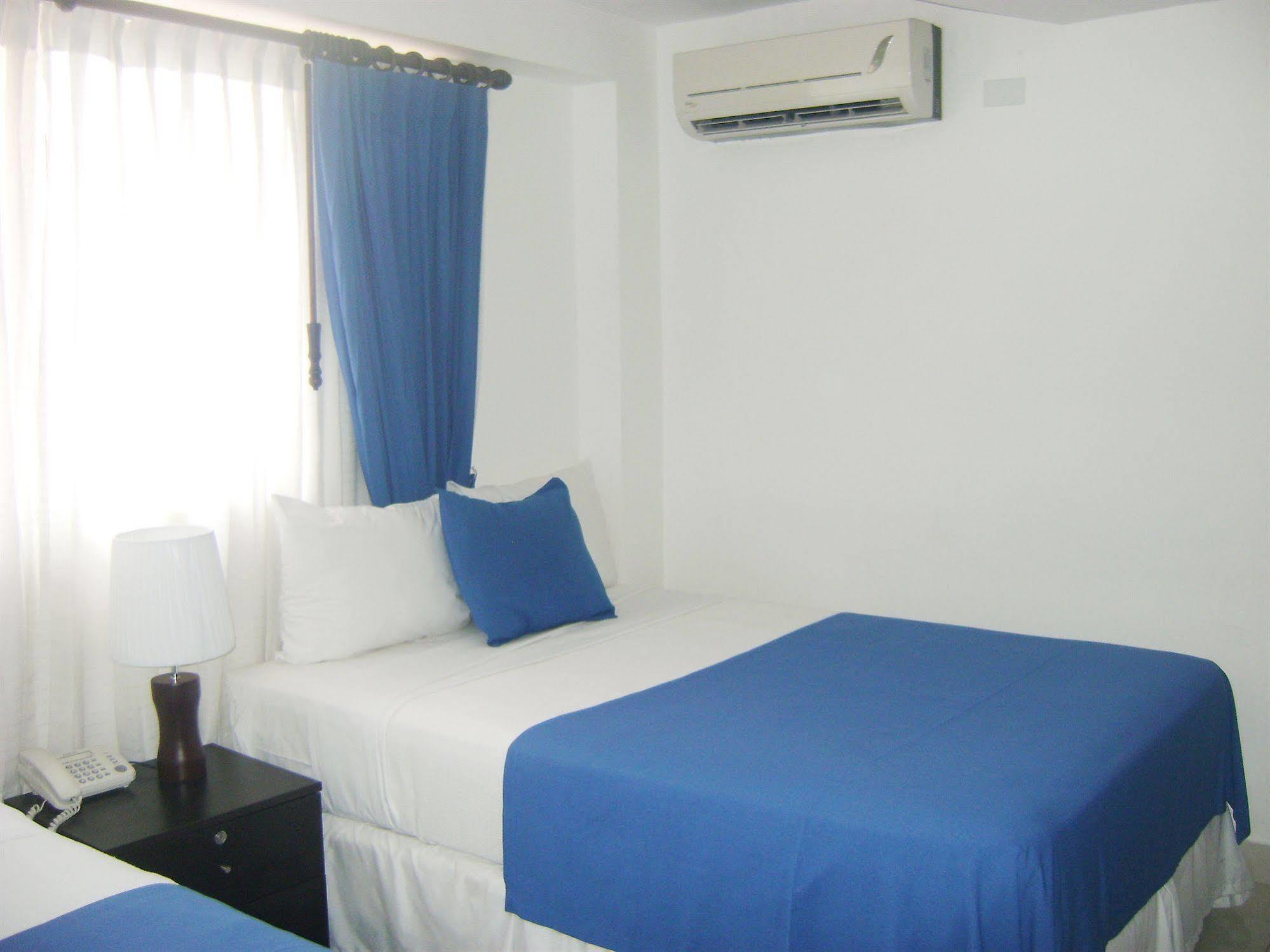 Az Hotel And Suites Panama  Extérieur photo