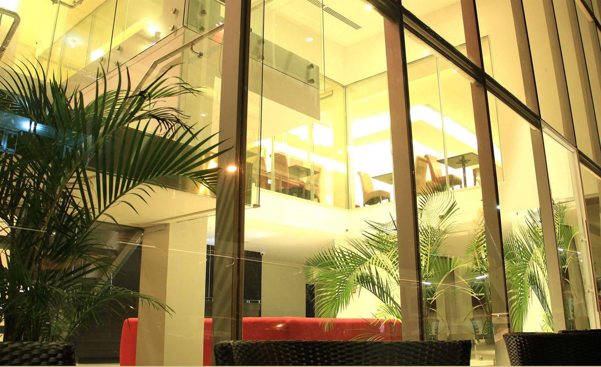 Az Hotel And Suites Panama  Extérieur photo