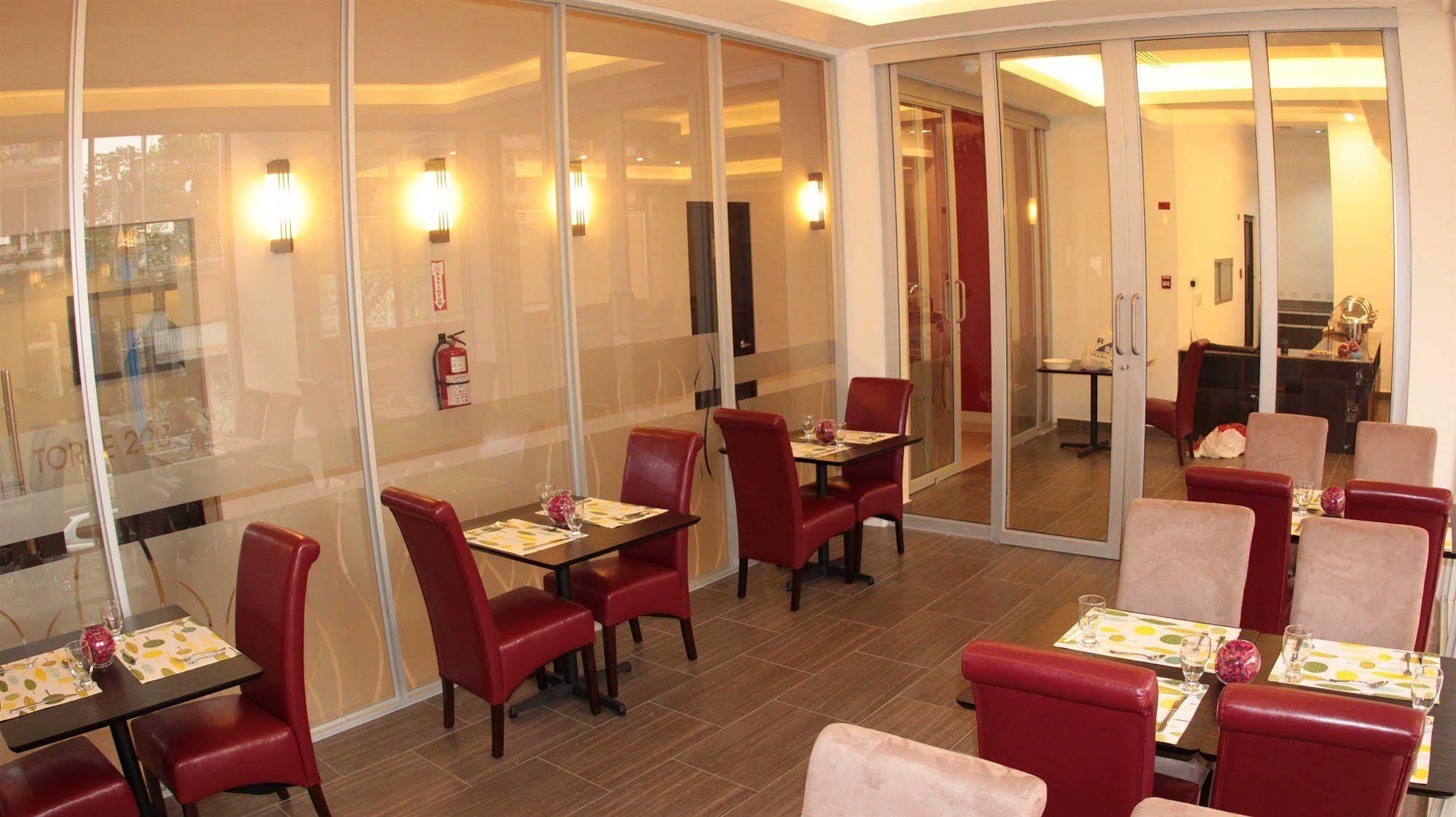 Az Hotel And Suites Panama  Extérieur photo